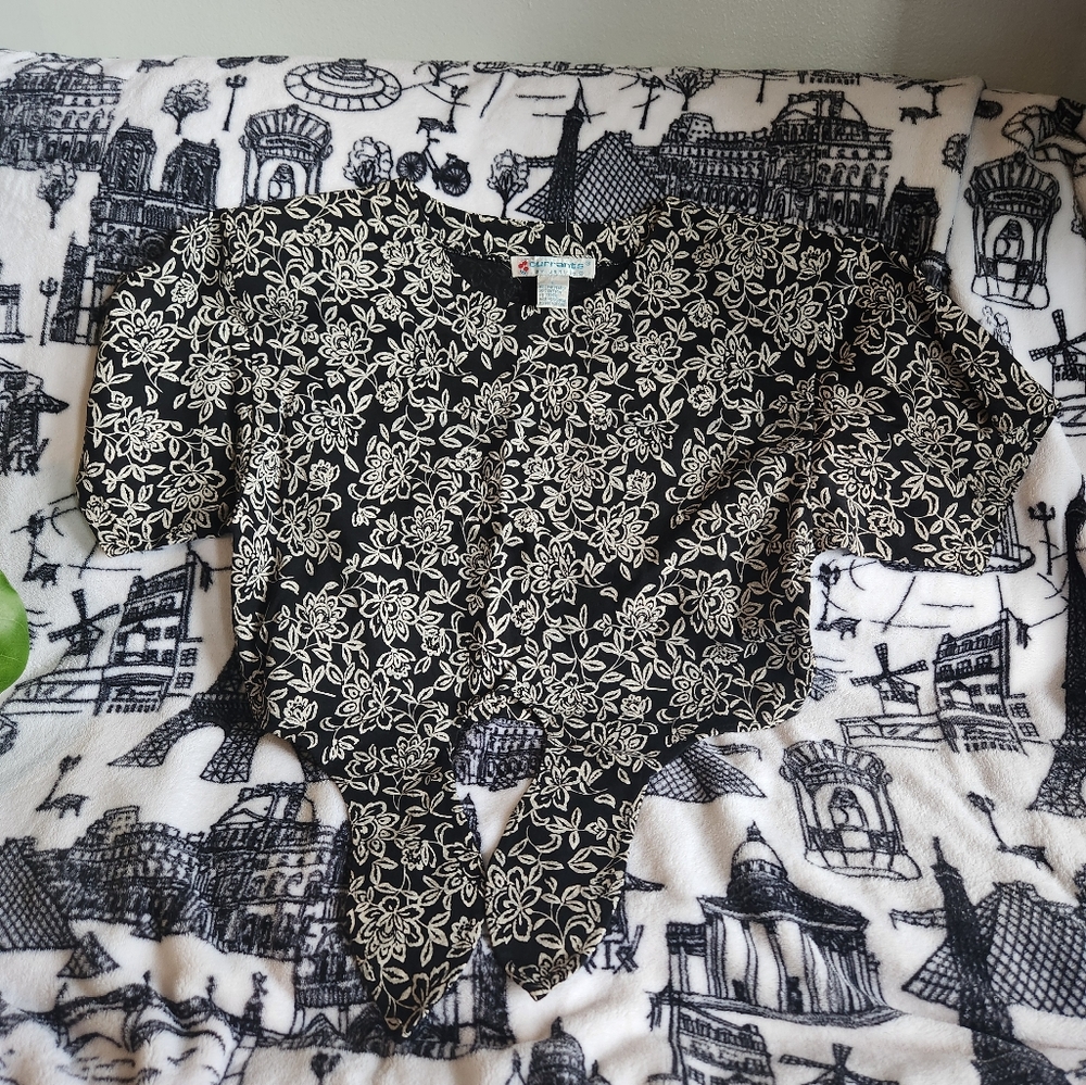 Vintage Currants by Jeri-Jo - Size L